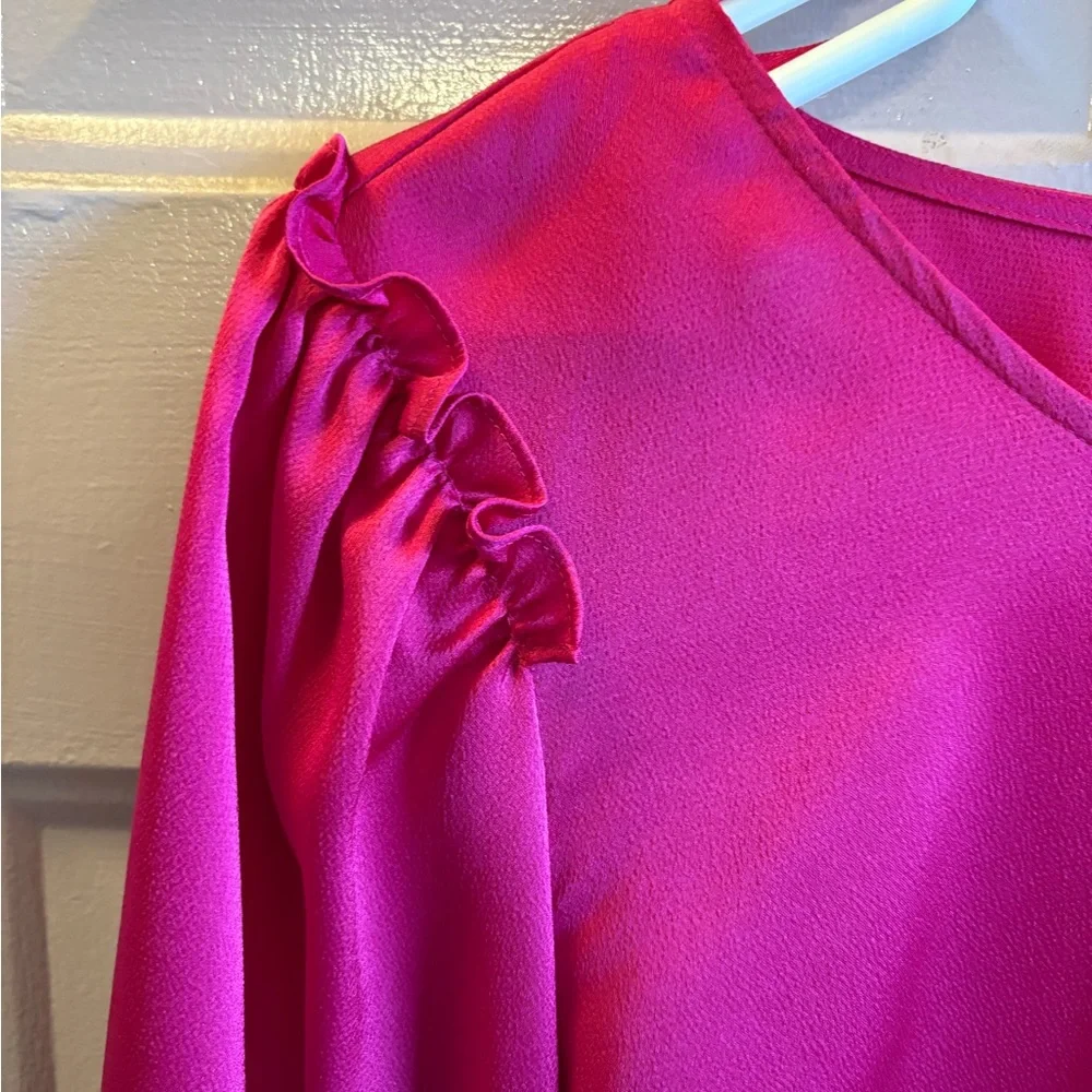 CeCe Fuchsia Long Sleeve Blouse NWOT - Picture 5 of 6